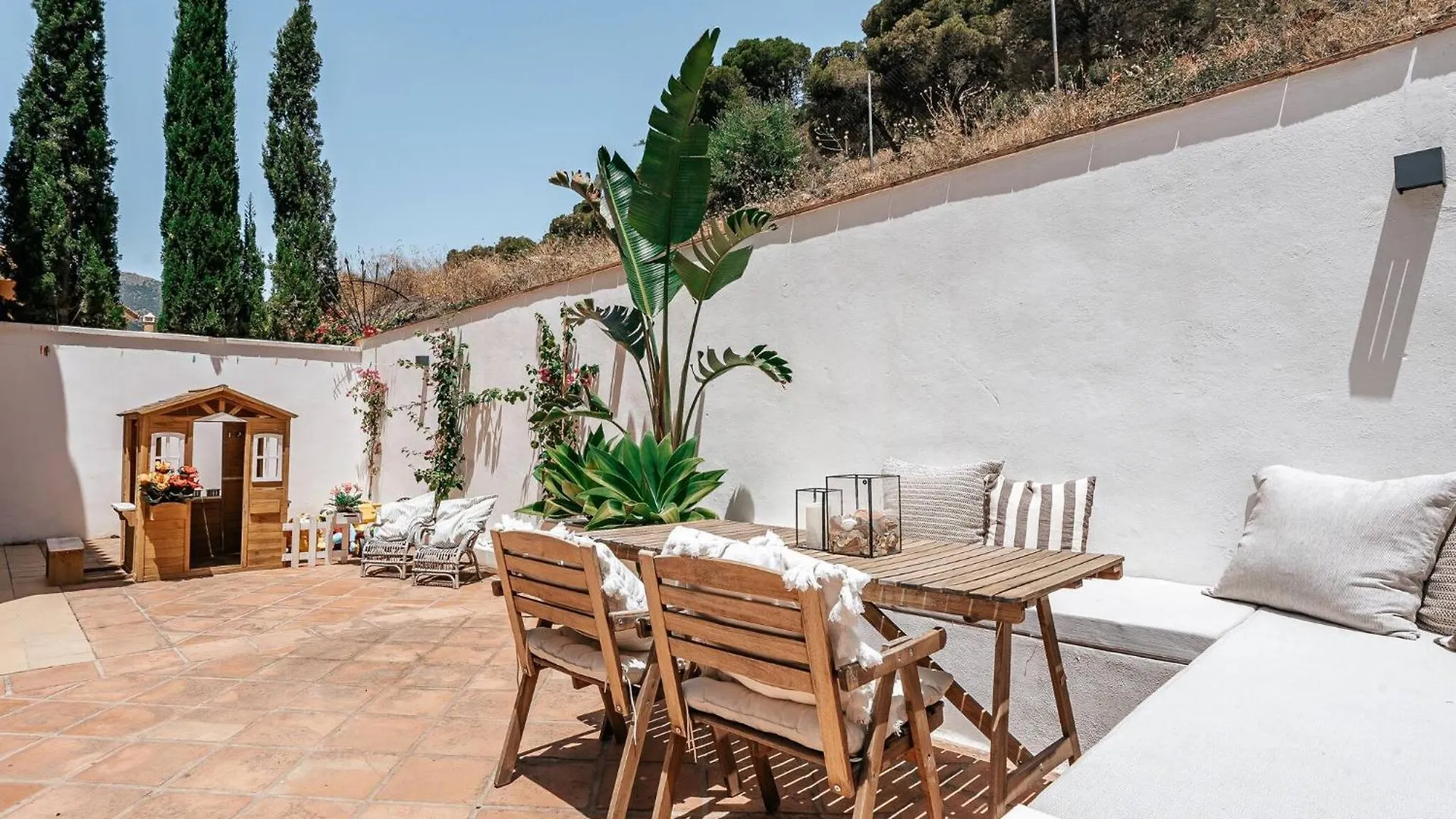 New Renovated Townhouse With Sea View And Jacuzzi Villa Málaga Feriehus