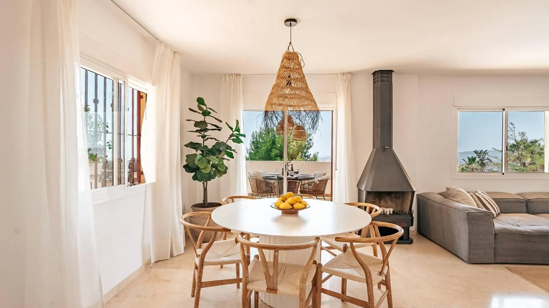 New Renovated Townhouse With Sea View And Jacuzzi Villa Malaga